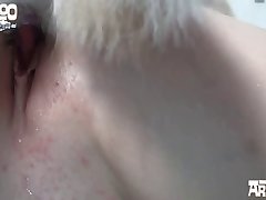 Girl Watches Zoo Porn